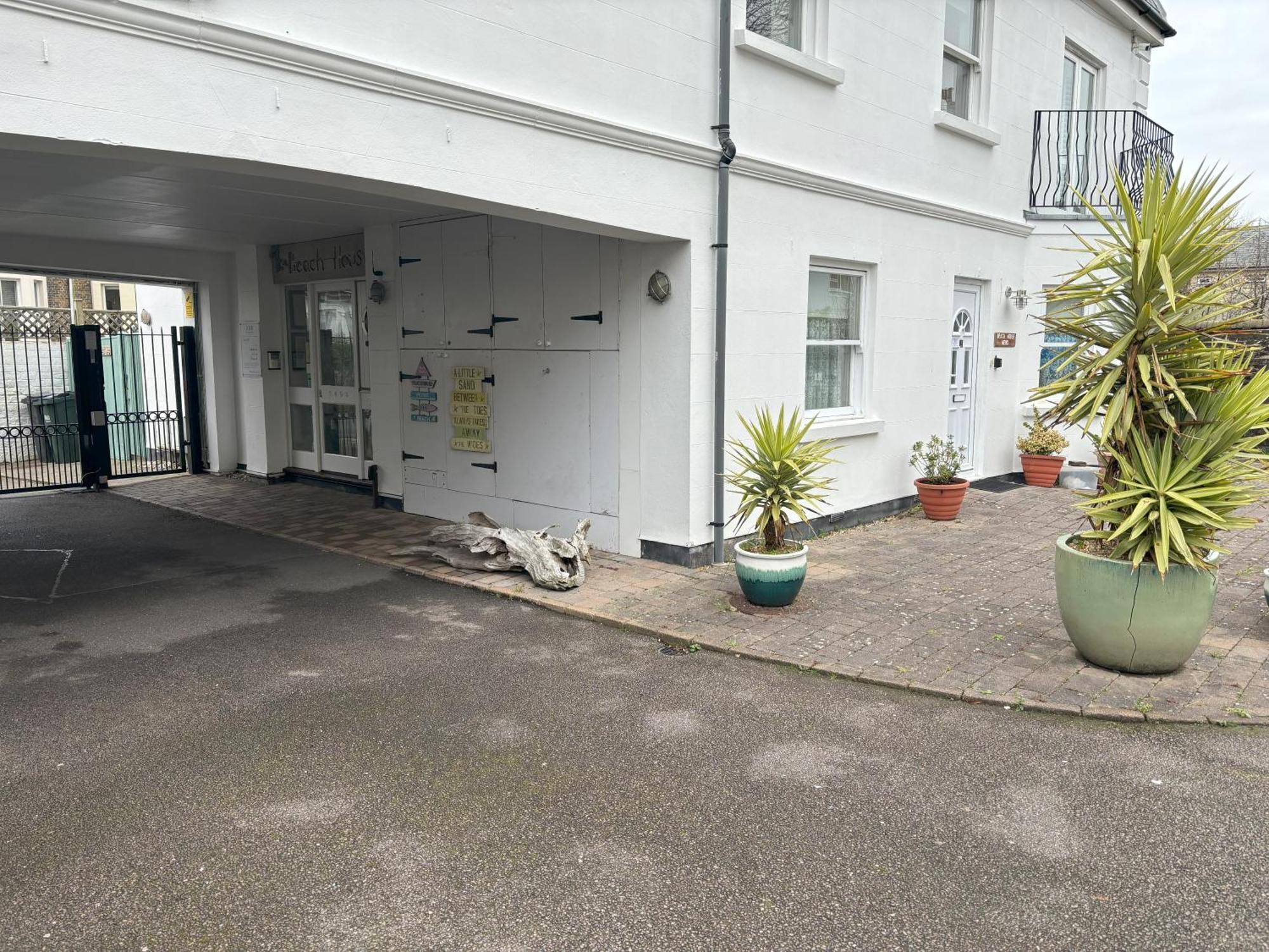 The Beach House Holiday Apartments AEGON International Esterno foto